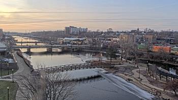 Weather camera view of City of Elgin.