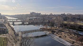 Weather camera view of City of Elgin.