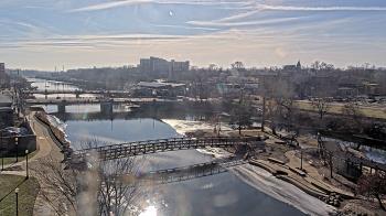 Weather camera view of City of Elgin.