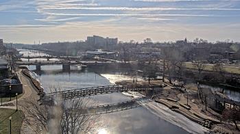 Weather camera view of City of Elgin.