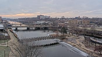 Weather camera view of City of Elgin.