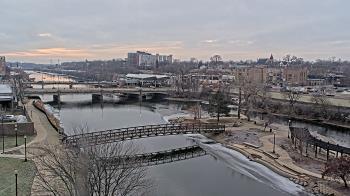 Weather camera view of City of Elgin.