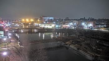 Weather camera view of City of Elgin.