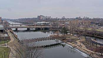 Weather camera view of City of Elgin.