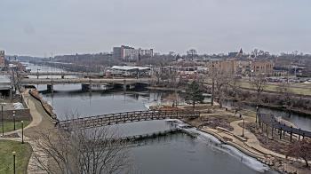 Weather camera view of City of Elgin.
