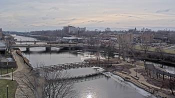 Weather camera view of City of Elgin.
