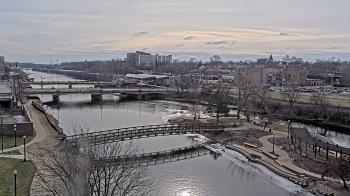 Weather camera view of City of Elgin.