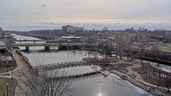 Weather camera view of City of Elgin.