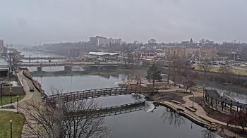 Weather camera view of City of Elgin.