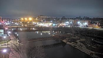 Weather camera view of City of Elgin.