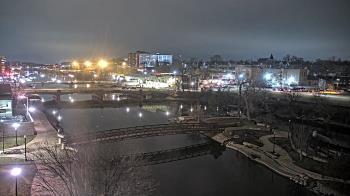 Weather camera view of City of Elgin.