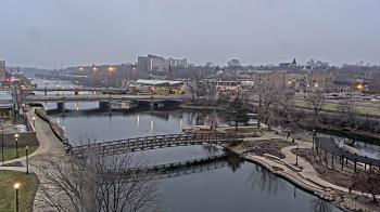 Weather camera view of City of Elgin.