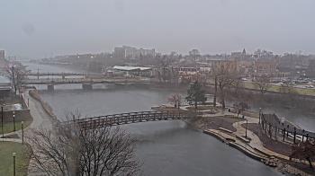 Weather camera view of City of Elgin.