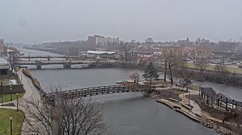 Weather camera view of City of Elgin.