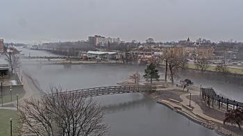 Weather camera view of City of Elgin.