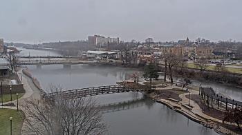 Weather camera view of City of Elgin.