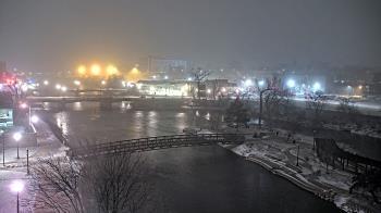 Weather camera view of City of Elgin.