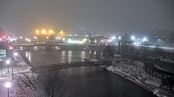 Weather camera view of City of Elgin.