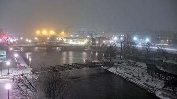 Weather camera view of City of Elgin.