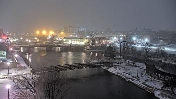 Weather camera view of City of Elgin.