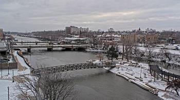 Weather camera view of City of Elgin.