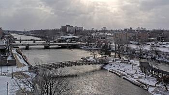 Weather camera view of City of Elgin.