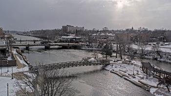 Weather camera view of City of Elgin.