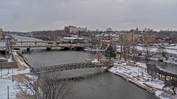 Weather camera view of City of Elgin.