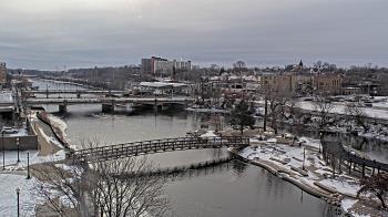 Weather camera view of City of Elgin.