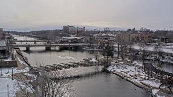 Weather camera view of City of Elgin.