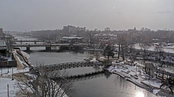 Weather camera view of City of Elgin.