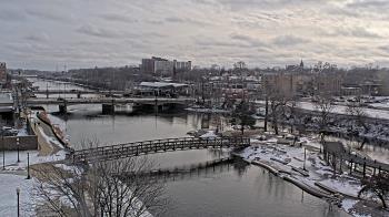 Weather camera view of City of Elgin.