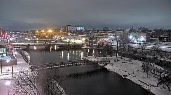 Weather camera view of City of Elgin.