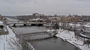 Weather camera view of City of Elgin.