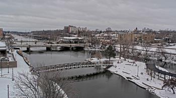 Weather camera view of City of Elgin.