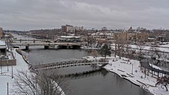 Weather camera view of City of Elgin.