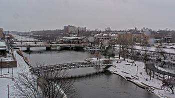 Weather camera view of City of Elgin.