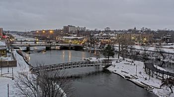 Weather camera view of City of Elgin.