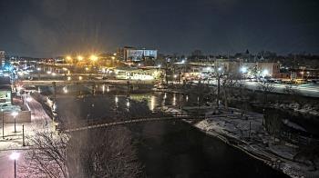 Weather camera view of City of Elgin.