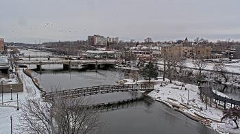 Weather camera view of City of Elgin.