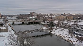 Weather camera view of City of Elgin.