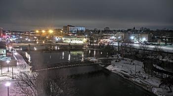 Weather camera view of City of Elgin.