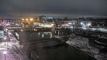 Weather camera view of City of Elgin.