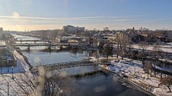 Weather camera view of City of Elgin.