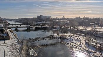 Weather camera view of City of Elgin.