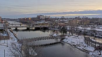 Weather camera view of City of Elgin.