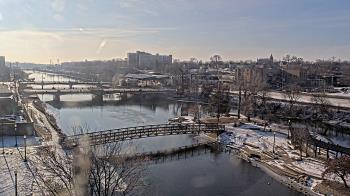 Weather camera view of City of Elgin.