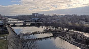 Weather camera view of City of Elgin.