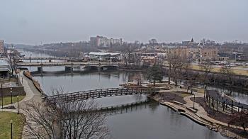 Weather camera view of City of Elgin.
