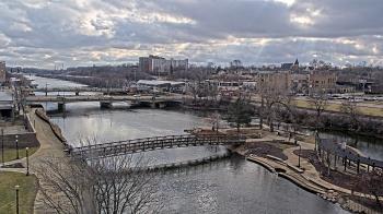 Weather camera view of City of Elgin.